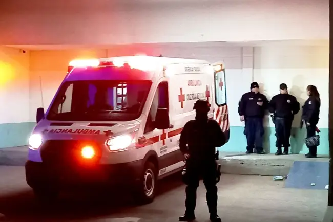 Internan de gravedad a dos por lesiones por arma de fuego