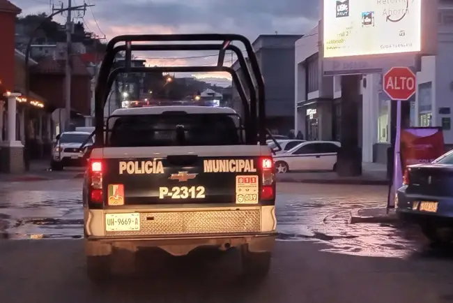 Se lleva sujeto a mano armada la venta del día de farmacia