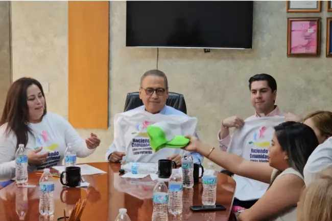 Beltrones firma el Pacto por la Primera Infancia con la sociedad civil.