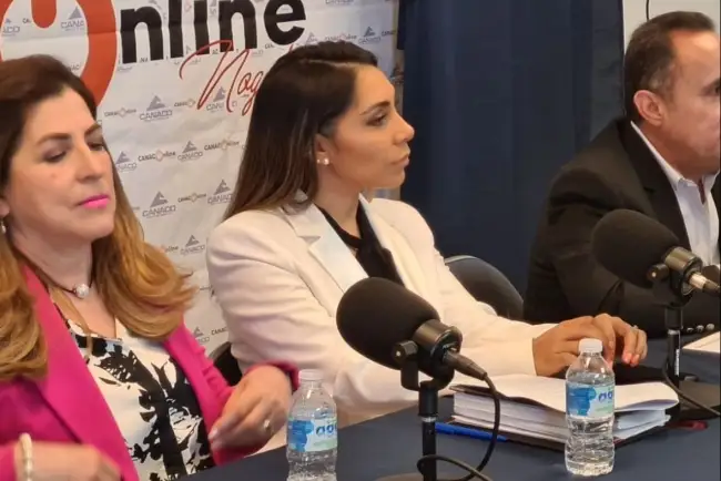 Recorre ciudad candidata por el IV Distrito por MC