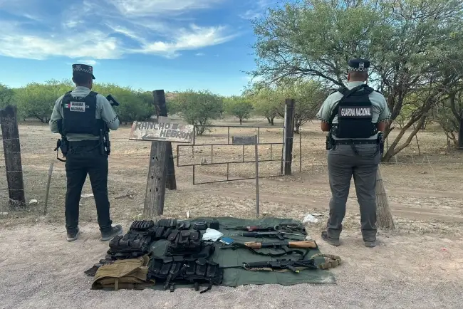 Asegura la Guardia Nacional importante arsenal