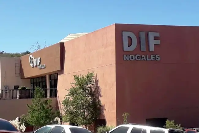 Rescatan a dos pequeños por abandono; tenían 5 días solos al lado de su abuela enferma