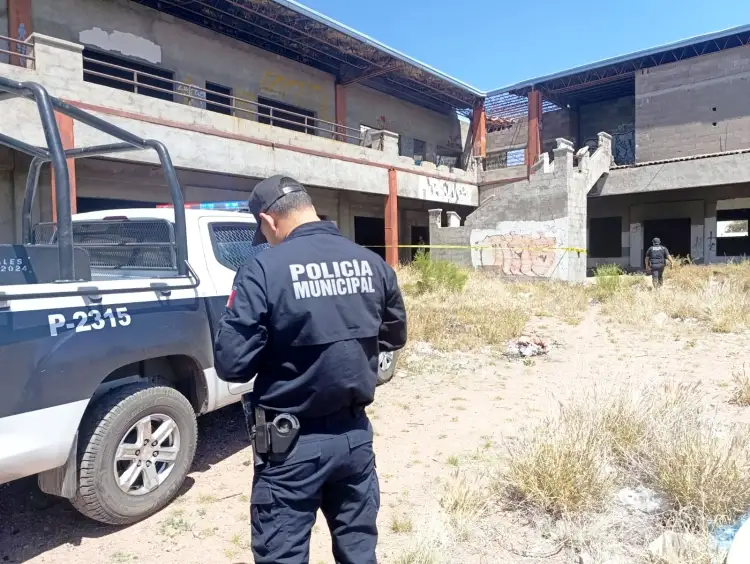 Encuentran a hombre sin signos vitales