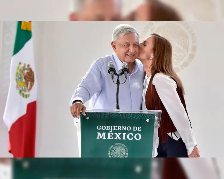 Rechaza López Obrador divorcio con Beatriz Gutiérrez Müller
