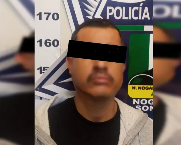 Golpea a su mamá porque invitó a su hermano a comer