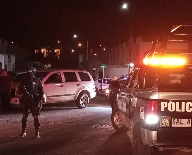 Intenta lesionar a ex pareja con cuchillo; fue detenido por las autoridades