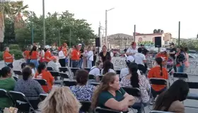 Apoyan vecinos de la San Miguel a Manuel Hopkins en Nogales