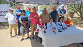 Salen bomberos y policías a denunciar hostigamientos y despidos