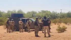 Decomisan fuerte arsenal en Caborca