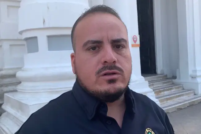 Combaten incendio forestal en Yécora