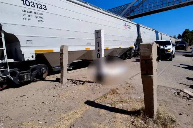Pierde la vida persona por golpe con vagón del tren