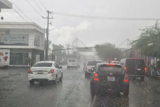 Anuncian apoyos por afectaciones en Nogales por lluvias