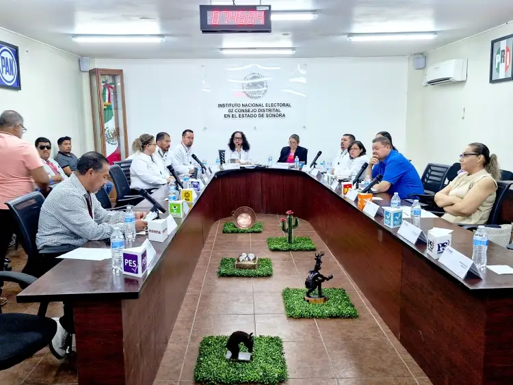 Están atentos a jornada electoral con sesión permanente del INE