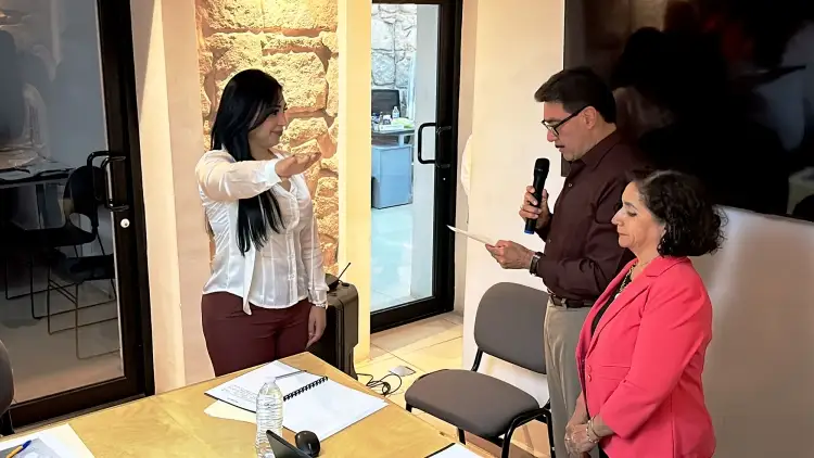 Toma protesta Angélica Burgos como nueva Secretaria del Ayuntamiento