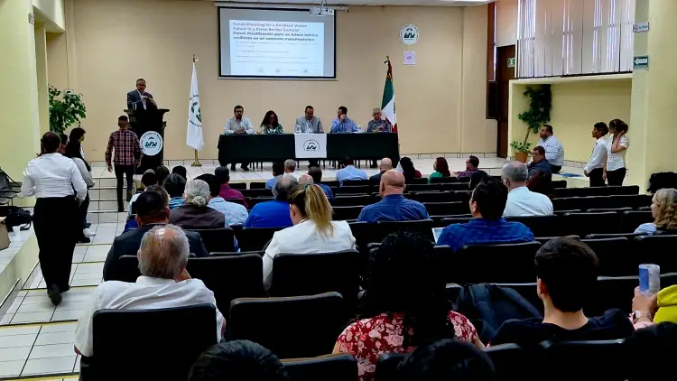 Analizan oferta y demanda de agua en foro binacional