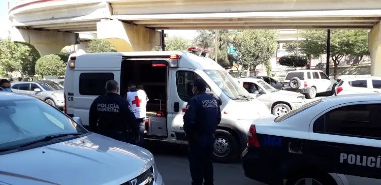 Violento robo a mujer a plena luz del día en Nogales