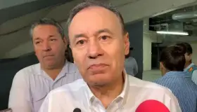 Califica gobernador de exagerada la medida de Consulado de EU para visitar SLRC