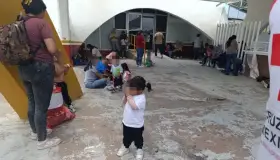 Aumenta flujo de migrantes deportados; hay muchos más niños