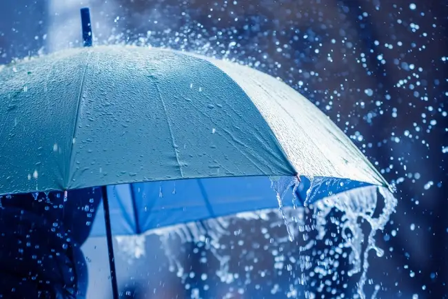 Previenen por continuación de lluvias en la ciudad