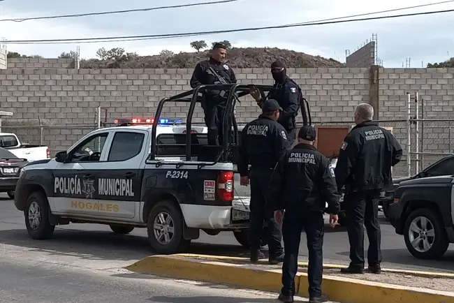 Asaltan a taxista a mano armada