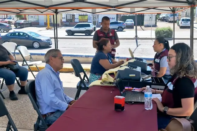 Acercan el Tesomóvil; nogalenses aprovechan