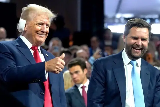 Afirma Trump que cárteles mexicanos podrían tirar a un presidente en minutos