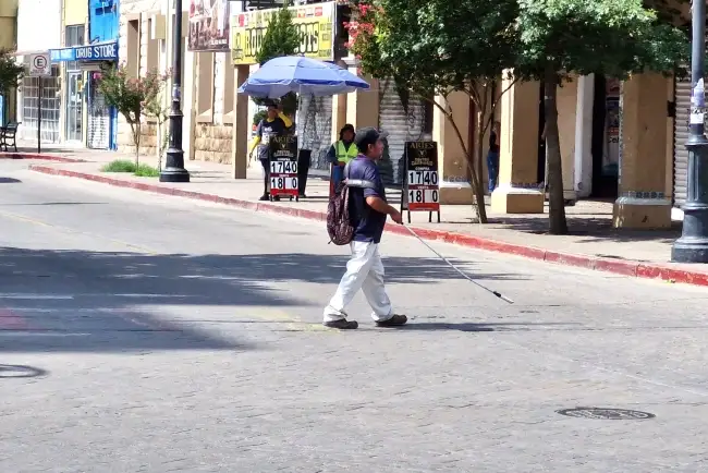 Previenen a la comunidad de golpes de calor