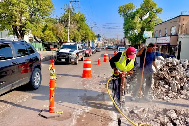 Realizan reparación de la avenida Obregón
