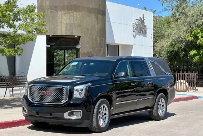 Dona patronato de Amigos nueva carroza fúnebre