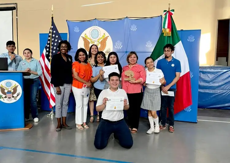 Ganan “Los Ratoncitos Biónicos” Torneo del Conocimiento