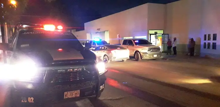 Lesiona vecina a adolescente en riña