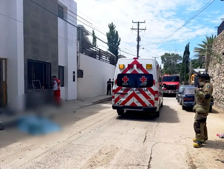 Fallece al caer de techo después de recibir descarga eléctrica