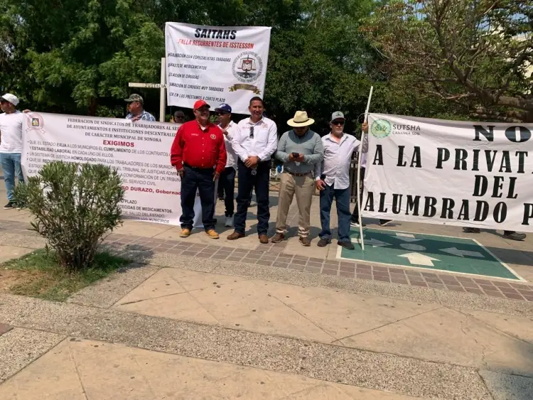 Federación de sindicatos de 25 ayuntamientos piden resolución de anomalías