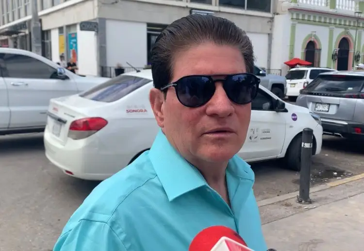 Decomisan armamento y detienen a 5 con vestimenta de la Sedena