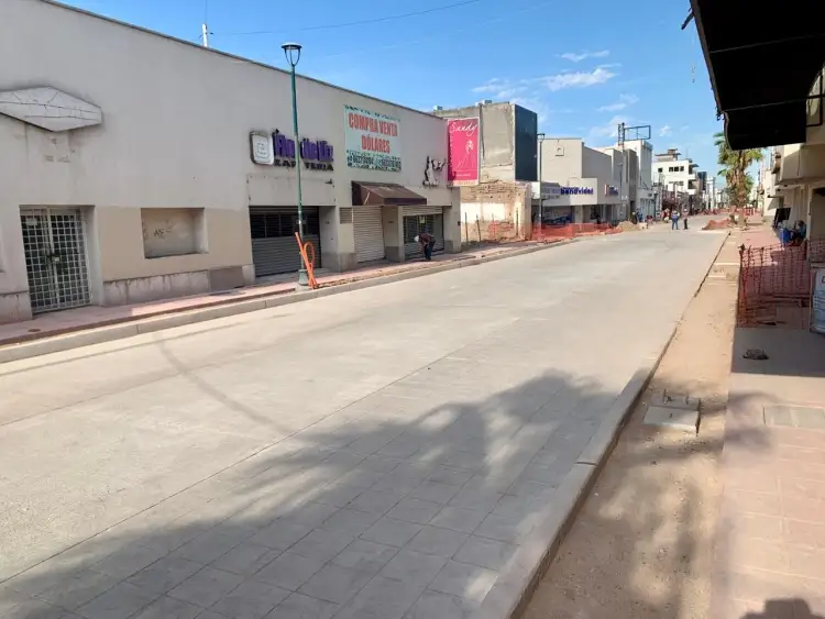 Avanzan trabajos de rehabilitación de calles en el centro de Hermosillo