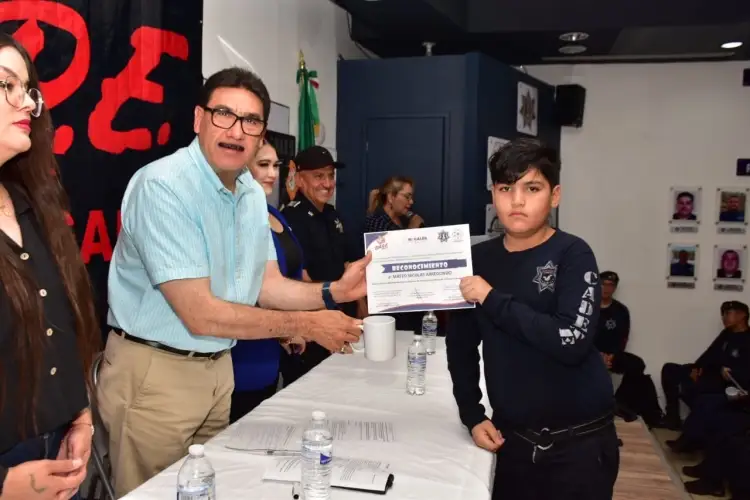 Reconoce Alcalde a integrantes del Heptatlón