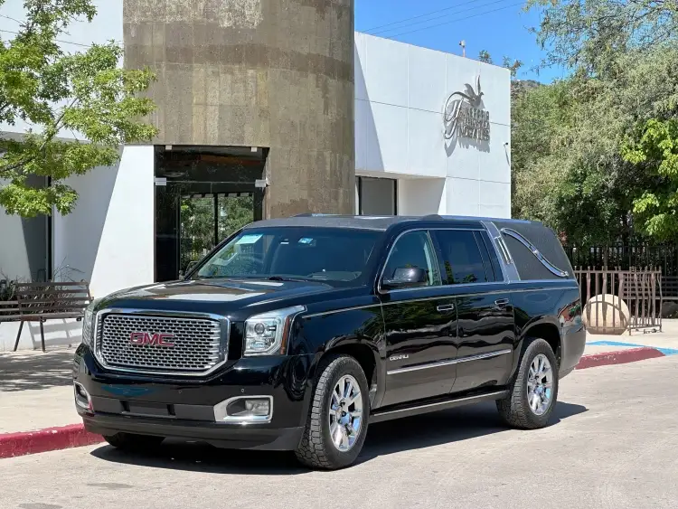 Dona patronato de Amigos nueva carroza fúnebre