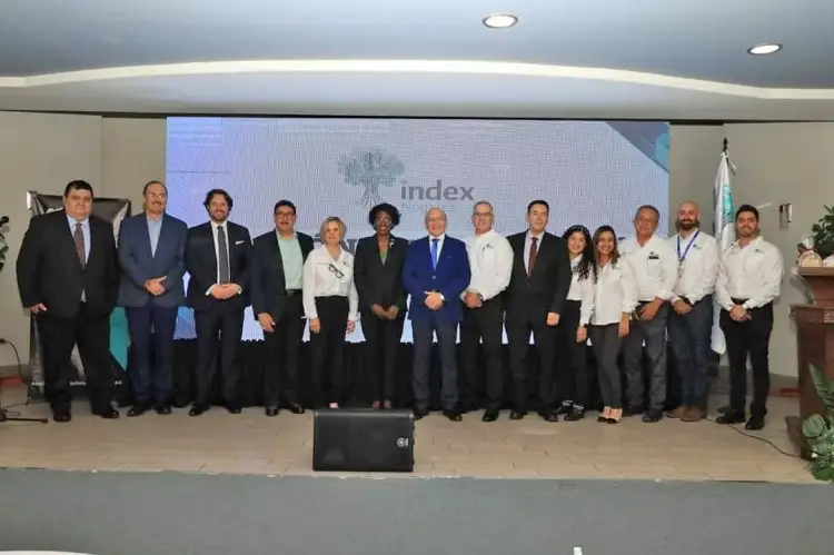 Sobresale salario base a nivel nacional de industria local