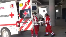 Balean a hombre en convivio