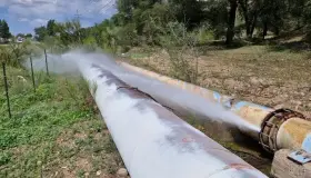 Anuncian corte de agua para reparación de gran fuga