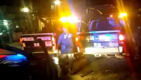 Amenaza joven a su mamá con cuchillo