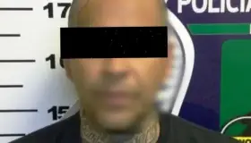 Resulta ciudadano de EU con pendientes con la justicia después de su arresto