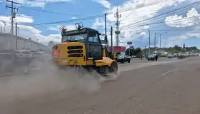 Fortalece Gobierno Municipal el barrido mecánico en la ciudad