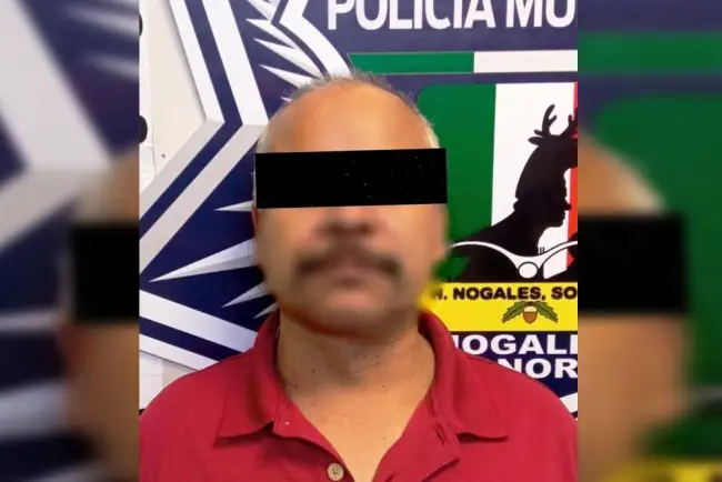 Violenta a mujer y es detenido por agentes municipales