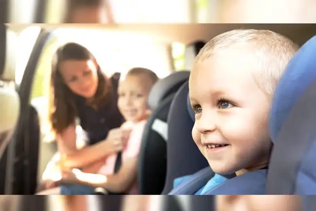 Recuerdan bomberos el uso de sillas para el bebé durante viajes de vacaciones