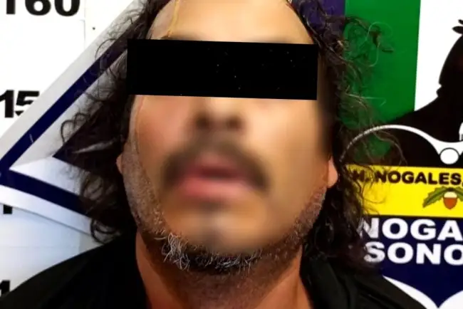 Detienen a persona armada con un cuchillo