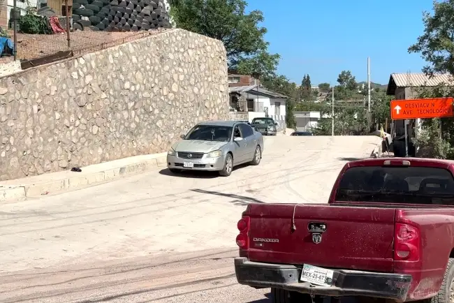 Desfogan tráfico con nueva ruta en calle Natación