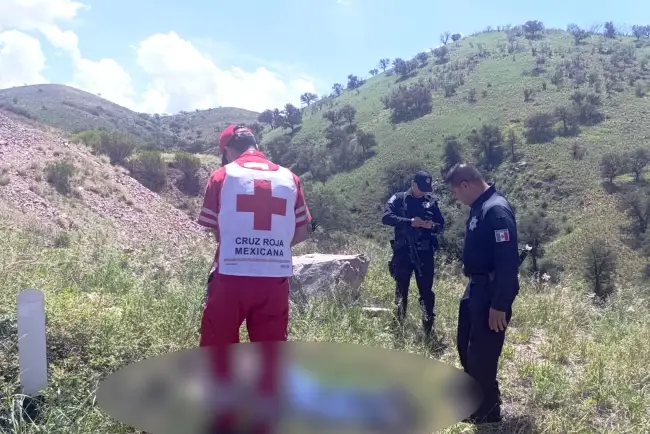 Descubren cuerpo sin vida en carretera de periférico Oriente