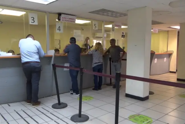 Secretaría de Hacienda reanuda servicios de pago en trámites