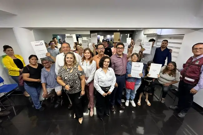 Entregan títulos de propiedad a nogalenses